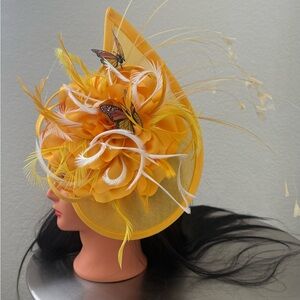 Elegant Yellow Fascinator with Butterfly Accents